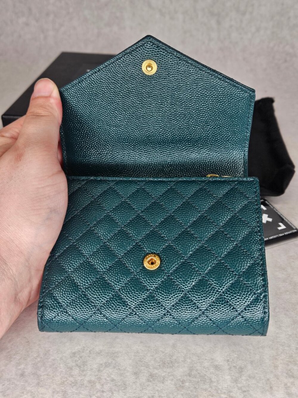 YSL Yves Saint Laurent Chevron Quilted Grain De Poudre Trifold Wallet - Picture 9 of 16